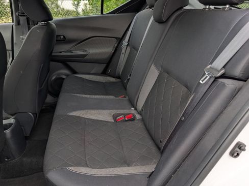 Used 2020 Nissan Kicks S FWD image 15