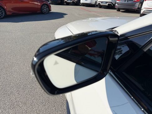 Used 2022 BMW M4 Competition image 32