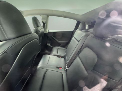 Used 2023 Tesla Model Y AWD image 5
