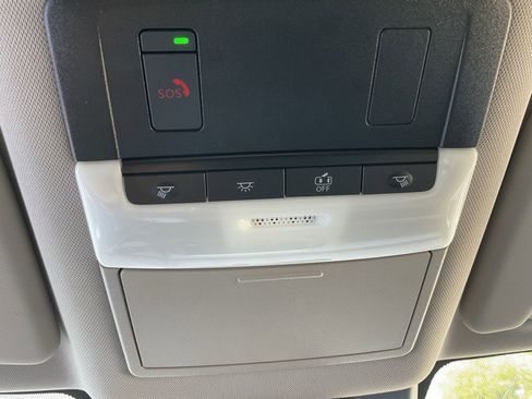 Used 2022 Nissan Rogue SV image 28