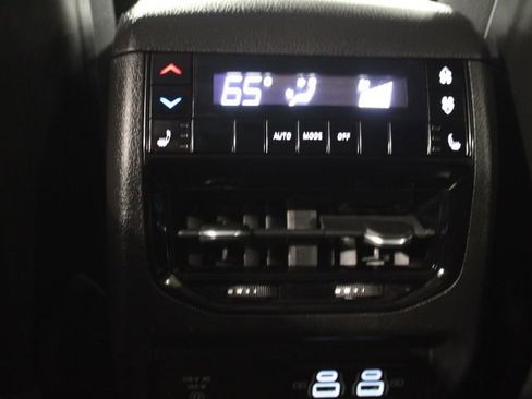 Used 2023 Jeep Grand Cherokee L Limited image 42