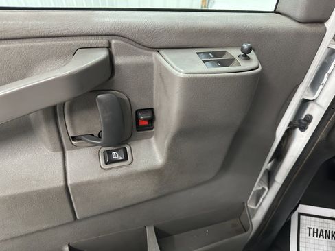 Used 2016 GMC Savana 3500 Work Van image 11