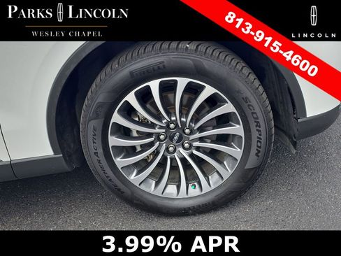 Certified 2021 Lincoln Aviator Reserve w/ Elements Package Plus image 35