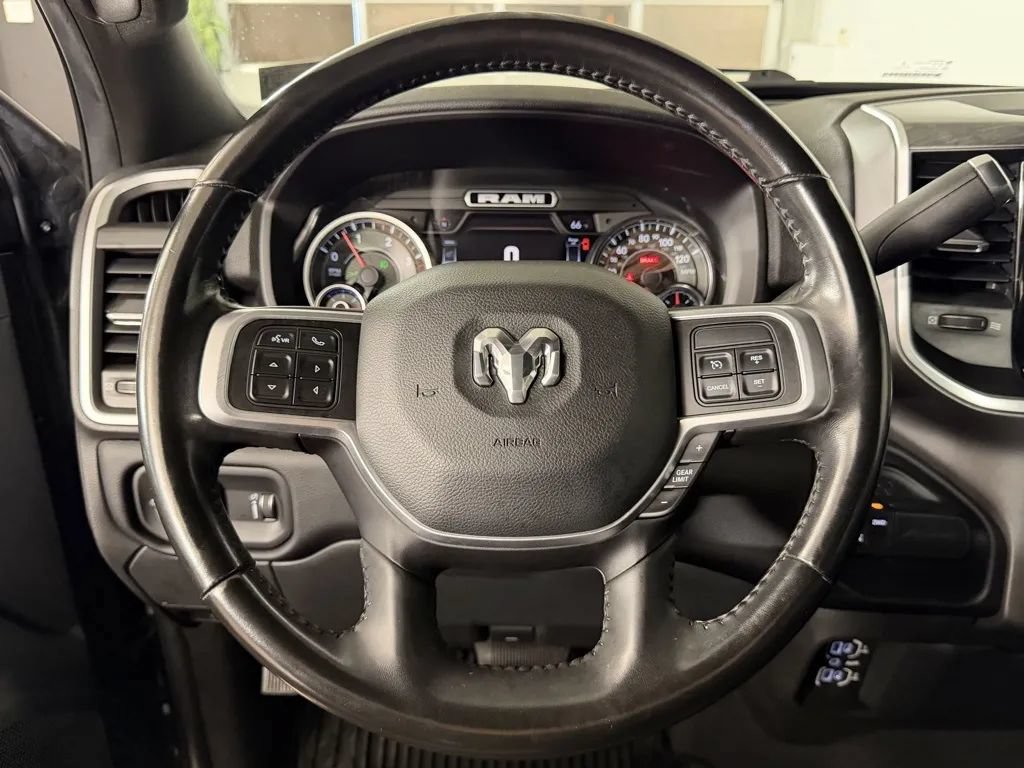Used 2022 RAM 2500 Big Horn w/ Level C Equiment Group AWD/4WD image 19