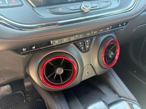 Used 2021 Chevrolet Blazer RS w/ Enhanced Convenience Package FWD image 41
