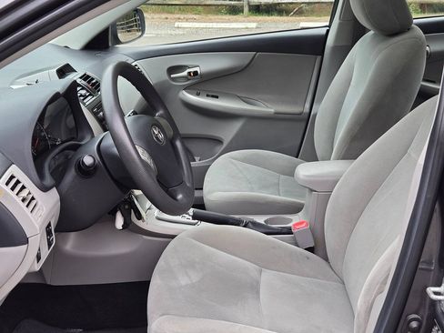 Used 2012 Toyota Corolla LE w/ Premium Pkg FWD image 14