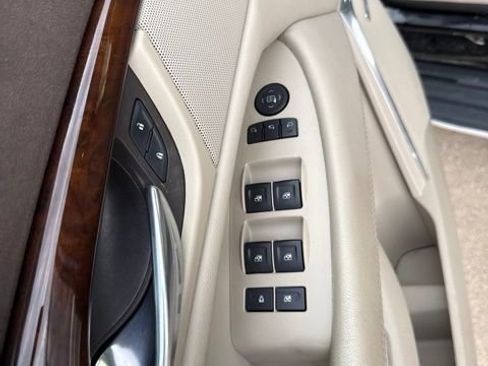 Used 2016 Cadillac Escalade ESV Premium AWD/4WD image 10