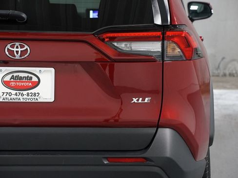 Certified 2025 Toyota RAV4 XLE FWD image 10