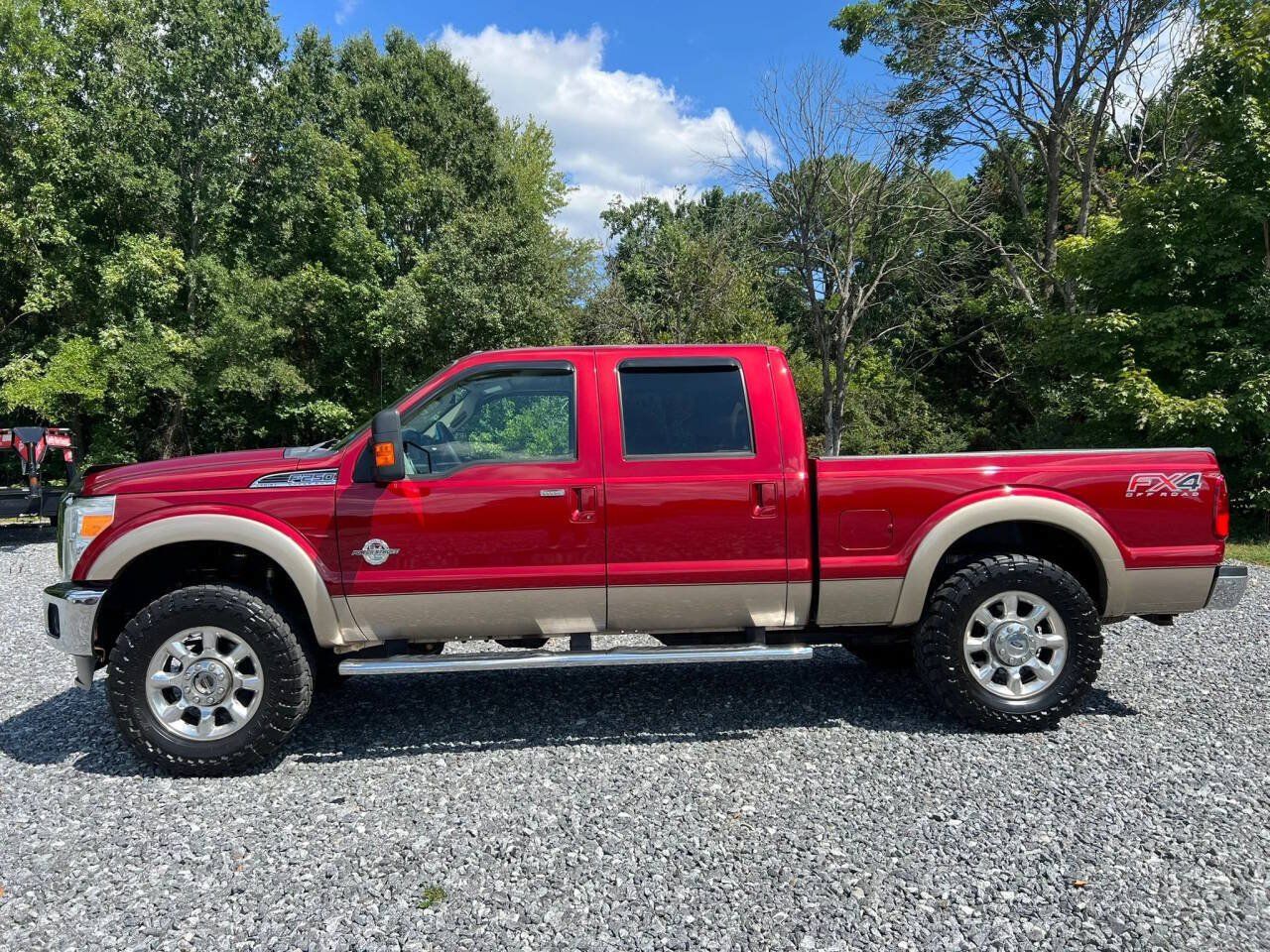 Used 2014 Ford F250 Lariat w/ Lariat Interior Package AWD/4WD image 4