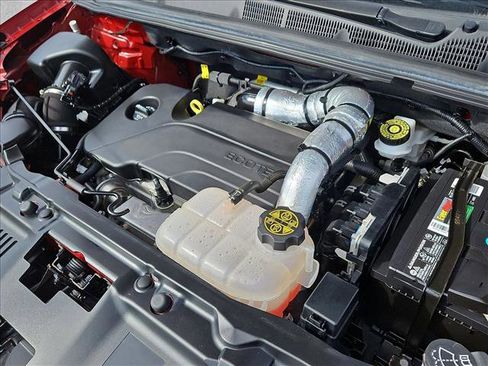 Used 2022 Chevrolet Trax LT w/ Driver Confidence Package image 23