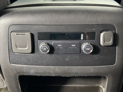 Used 2018 Chevrolet Tahoe LT RWD image 18
