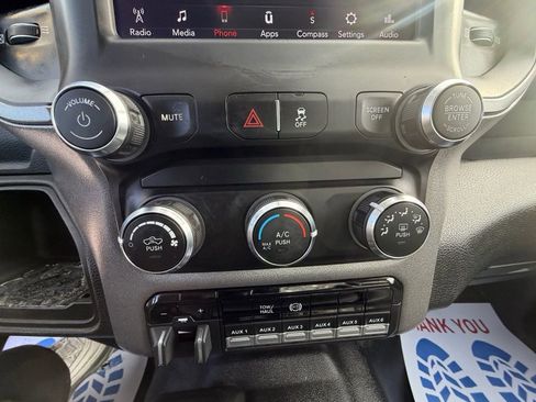 Used 2020 RAM 3500 Tradesman w/ Chrome Appearance Group image 11