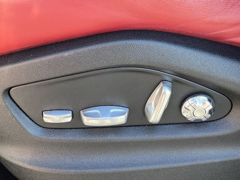 Used 2021 Porsche Cayenne image 15