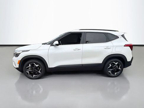 Used 2024 Kia Seltos EX AWD/4WD image 9