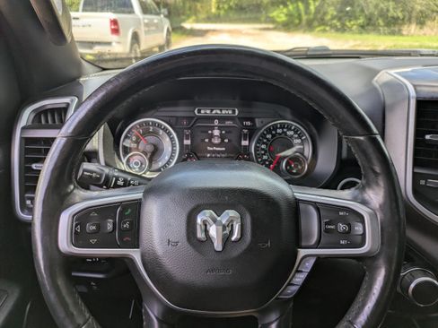 Used 2019 RAM 1500 Big Horn RWD image 23