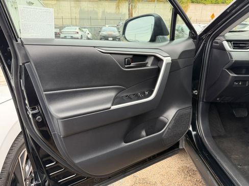 Used 2025 Toyota RAV4 LE image 20