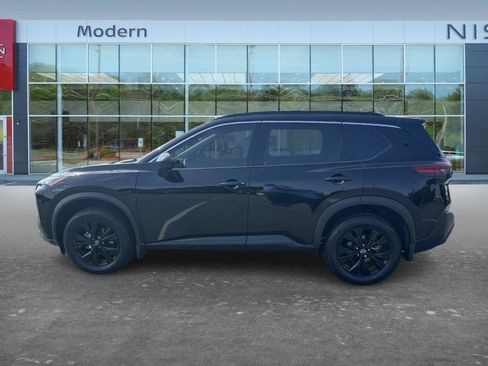 Certified 2023 Nissan Rogue SV w/ SV Premium B Package FWD image 8