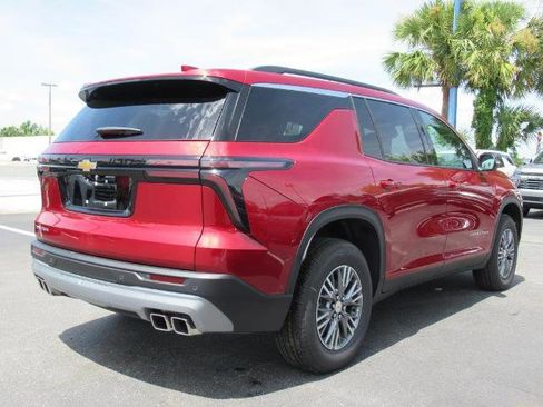 New 2025 Chevrolet Traverse LT w/ Enhanced Driving Package image 4