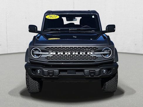 Used 2023 Ford Bronco Badlands image 2