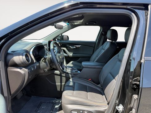 Used 2024 Chevrolet Blazer Premier w/ Driver Confidence II Package FWD image 10