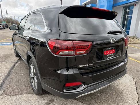 Used 2019 Kia Sorento EX w/ EX Touring Package image 4