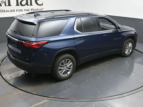 Used 2023 Chevrolet Traverse LT image 41