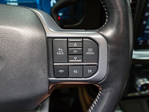 Used 2023 Ford F250 Lariat w/ Chrome Package image 32