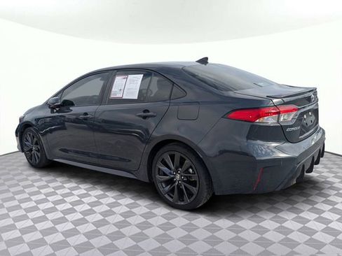 Used 2023 Toyota Corolla SE image 5