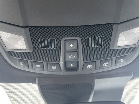 Used 2020 Ford F350 Platinum w/ FX4 Off-Road Package AWD/4WD image 27