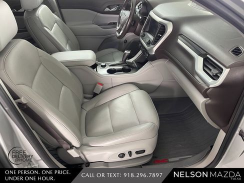 Used 2019 GMC Acadia SLT image 50