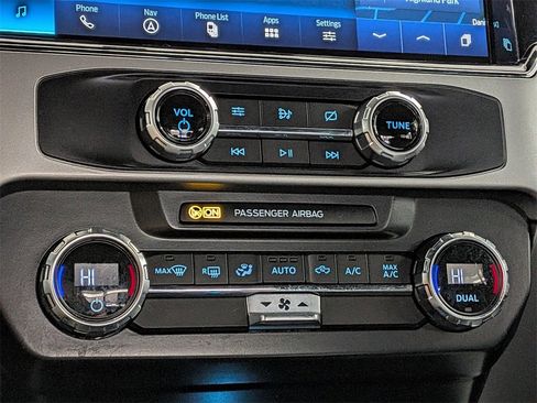 Used 2022 Ford F250 Lariat image 21