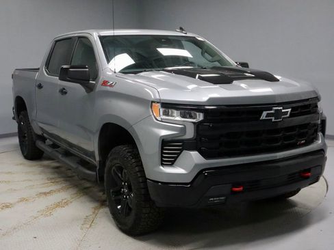 Used 2025 Chevrolet Silverado 1500 LT Trail Boss w/ Convenience Package II image 1