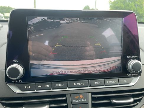 Used 2021 Nissan Altima 2.5 SL FWD image 23