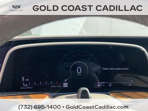 Used 2024 Cadillac Escalade Premium Luxury Platinum image 28