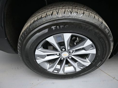 Used 2025 Chevrolet Equinox LT FWD image 12