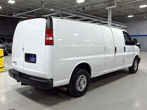 Used 2016 Chevrolet Express 2500 Work Van image 4