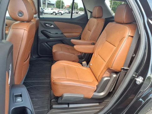 Certified 2021 Chevrolet Traverse High Country w/ LPO, Floor Liner Package AWD/4WD image 16