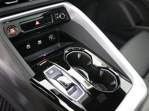 Used 2025 Audi SQ5 Premium Plus image 17