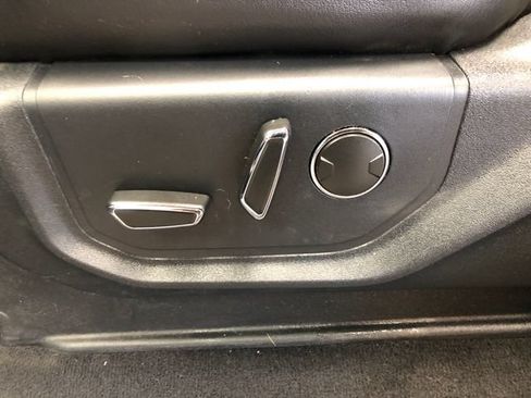 Certified 2019 Ford F250 Lariat w/ FX4 Off-Road Package AWD/4WD image 11