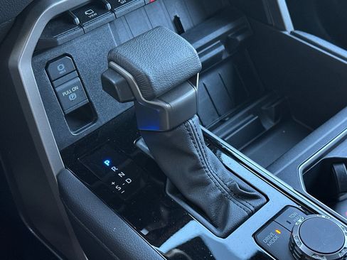 Used 2025 Toyota Tundra Limited RWD image 15
