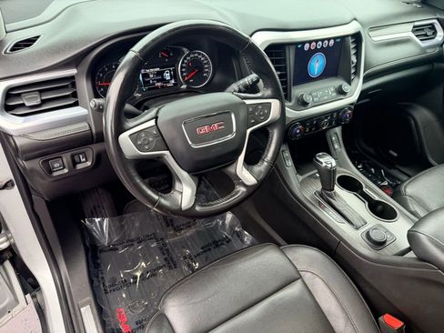 Used 2017 GMC Acadia SLT image 18