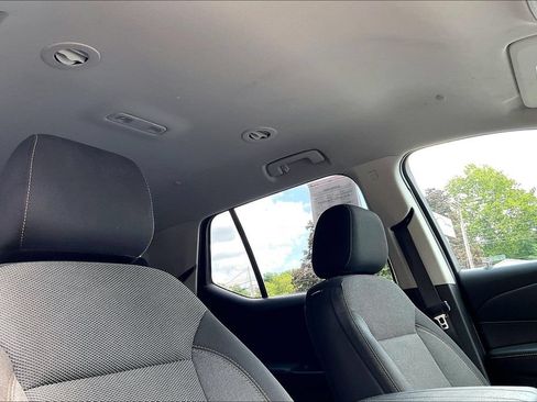 Used 2021 Chevrolet Traverse LT w/ LPO, Floor Liner Package AWD/4WD image 21