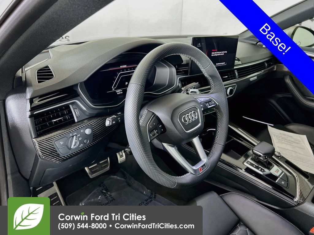 Used 2023 Audi RS 5 Sportback AWD/4WD image 3