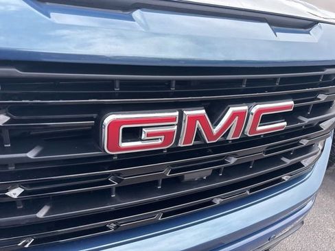 Used 2026 GMC Sierra 1500 Elevation w/ Elevation Premium Package AWD/4WD image 13