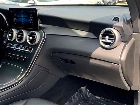 Used 2022 Mercedes-Benz GLC 300 image 15