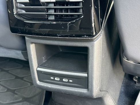 Used 2023 Volkswagen ID.4 Pro S image 29