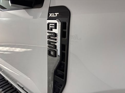 Used 2024 Ford F250 XLT w/ FX4 Off-Road Package image 26
