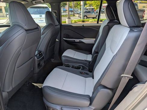Certified 2025 Lexus TX 500h AWD w/ Technology Package image 18