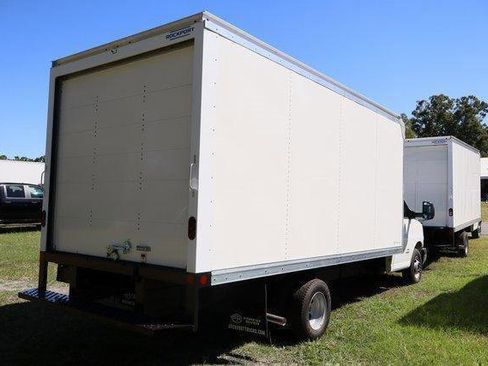 New 2025 Chevrolet Express 4500 w/ Power Convenience Package image 4