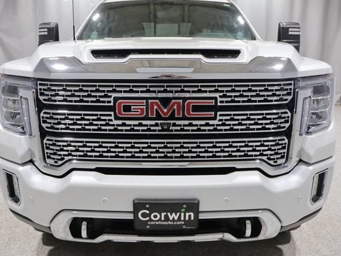 Used 2023 GMC Sierra 3500 Denali w/ Denali Ultimate Package AWD/4WD image 7